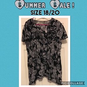 NWT! Beautiful Women’s Size 18/20 print shirt